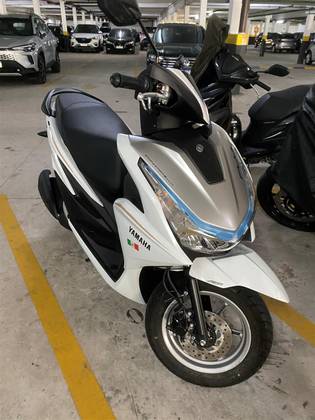 YAMAHA FLUO 125 HYBRID CONNECTED ABS 
